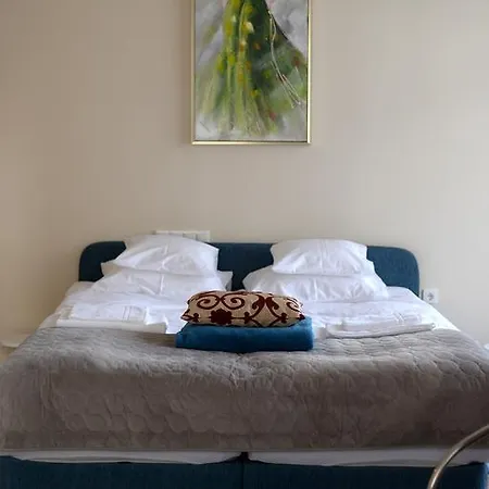 Apartament Stefania *
